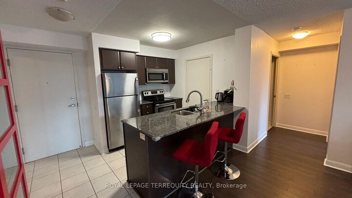 Property Photo: 525 Wilson Avenue 835 ON M3H 0A7