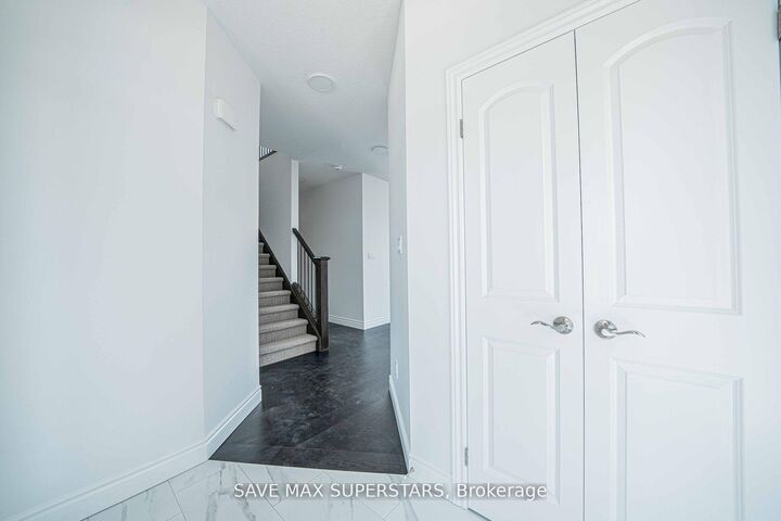 Property Photo:  201 Roy McDonald Drive Upper  ON N6L 0J1 