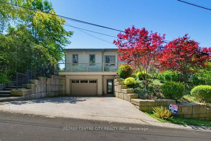 Property Photo: 174 Brayside Street ON N5L 1A2