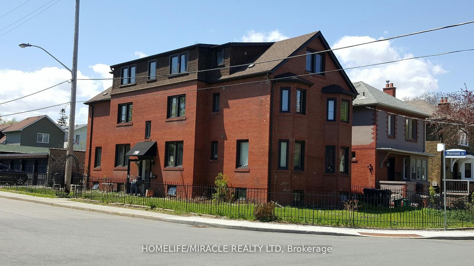 Property Photo: 78 Fifth Street 1 ON M8V 2Z3