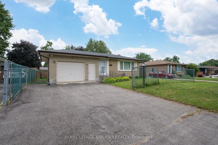 Property Photo: 160 Wellesley Crescent ON N5V 1J7