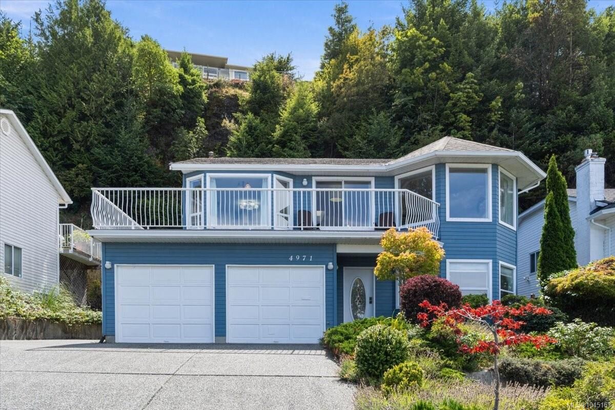 Property Photo: 4971 Fillinger Cres BC V9V 1J1