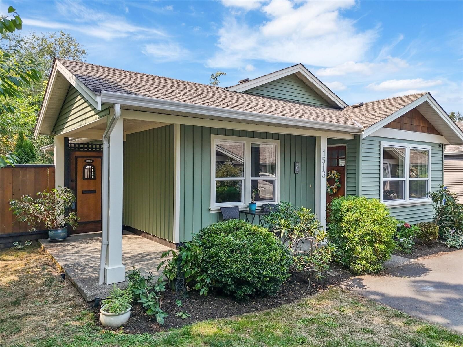 Property Photo: 1513 Regatta Pl BC V0R 1N2