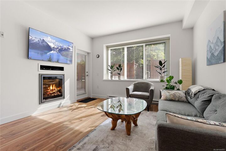 Property Photo: 4030 Borden St #102 BC V8X 2E9