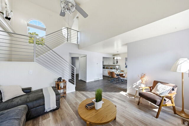 Property Photo: 5049 S Scarsdale Ct UT 84129