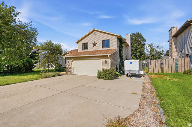 Property Photo: 2645 N 1700 E UT 84040