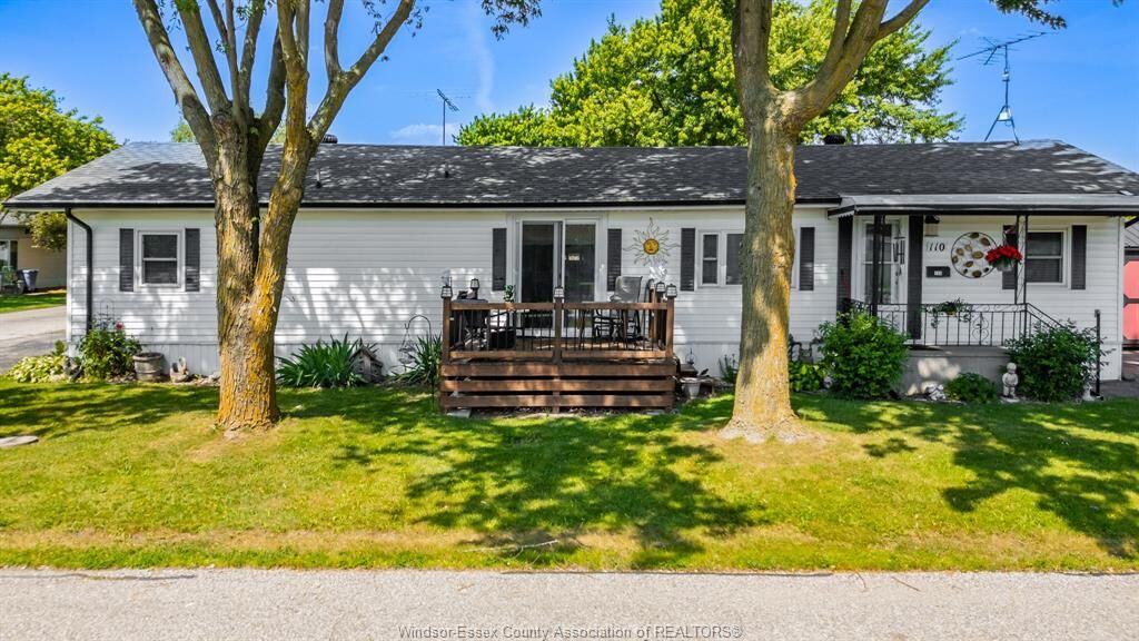 Property Photo:  110 Brooks Boulevard  ON N8N 2P8 