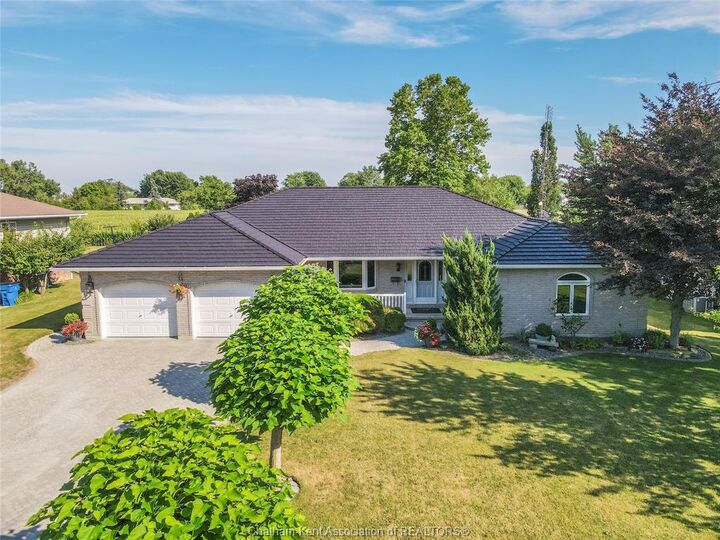 19 Campbell Street — photo 1