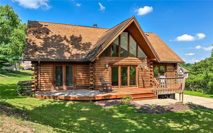 Property Photo:  707 Wexford Bayne Rd  PA 15090 