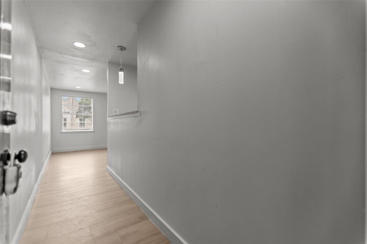 Property Photo: 515 W Houston Street 515 TX 75702