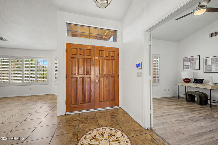 Property Photo: 233 N Cottonwood Drive AZ 85234