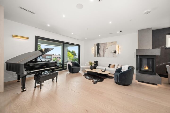 Property Photo: 1265 Kent Street BC V4B 4T6