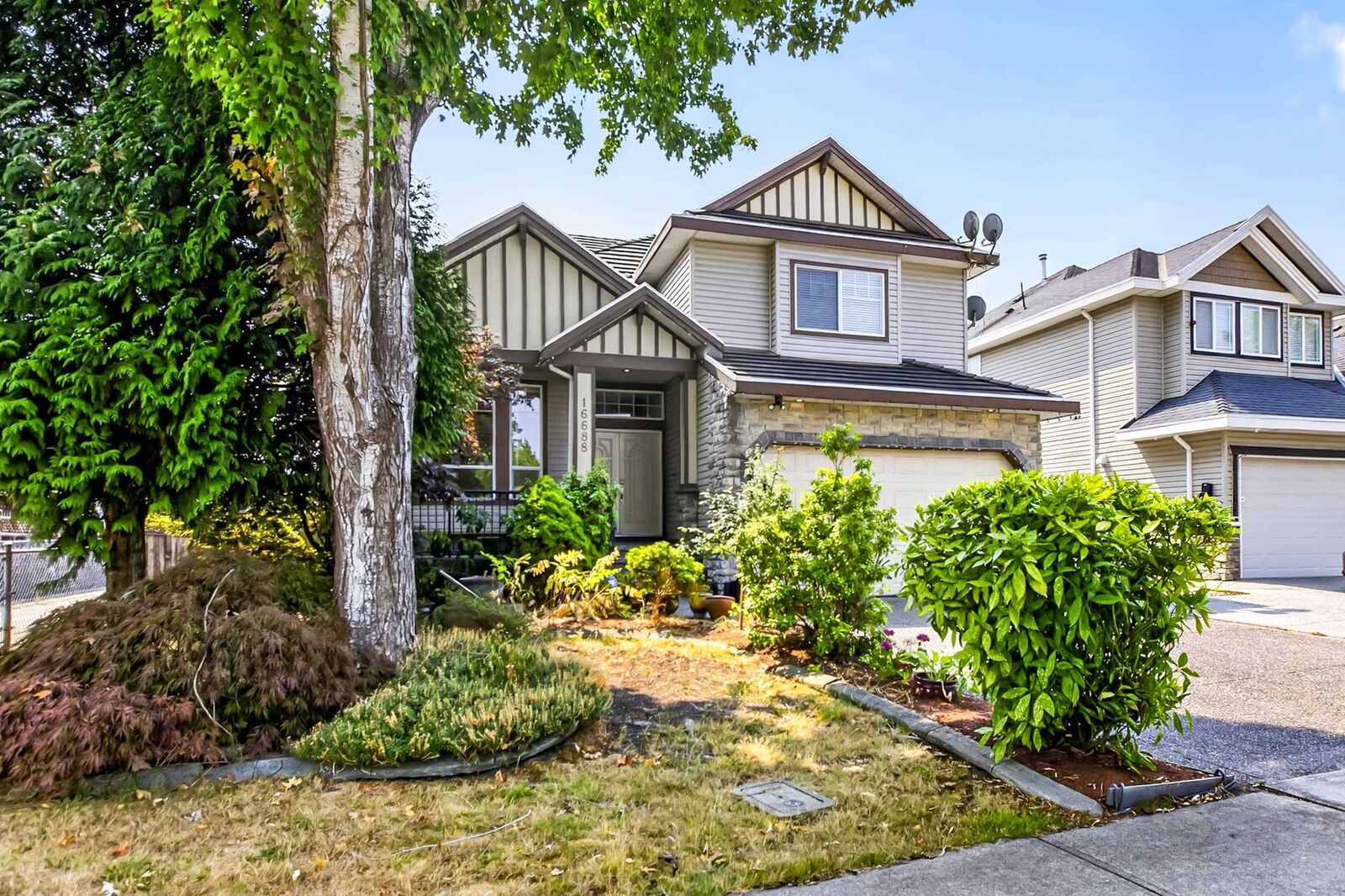 Property Photo: 16688 63B Avenue BC V3S 0W4