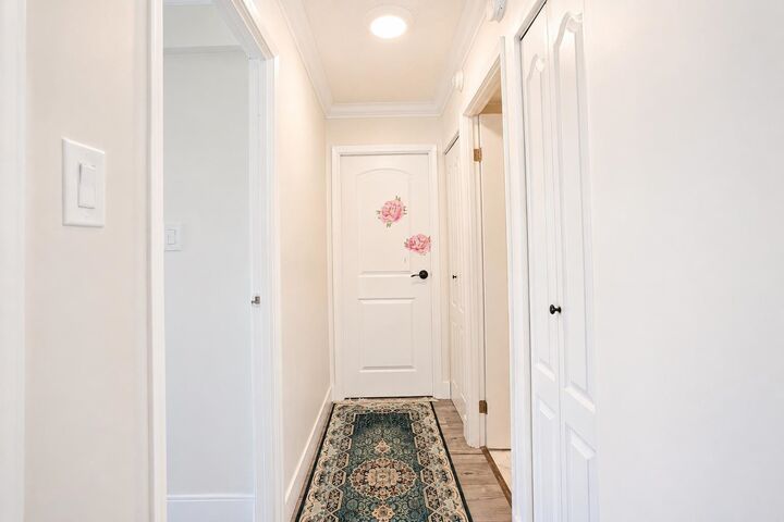 Property Photo: 3755 Bartlett Court 1701 BC V3J 7G7