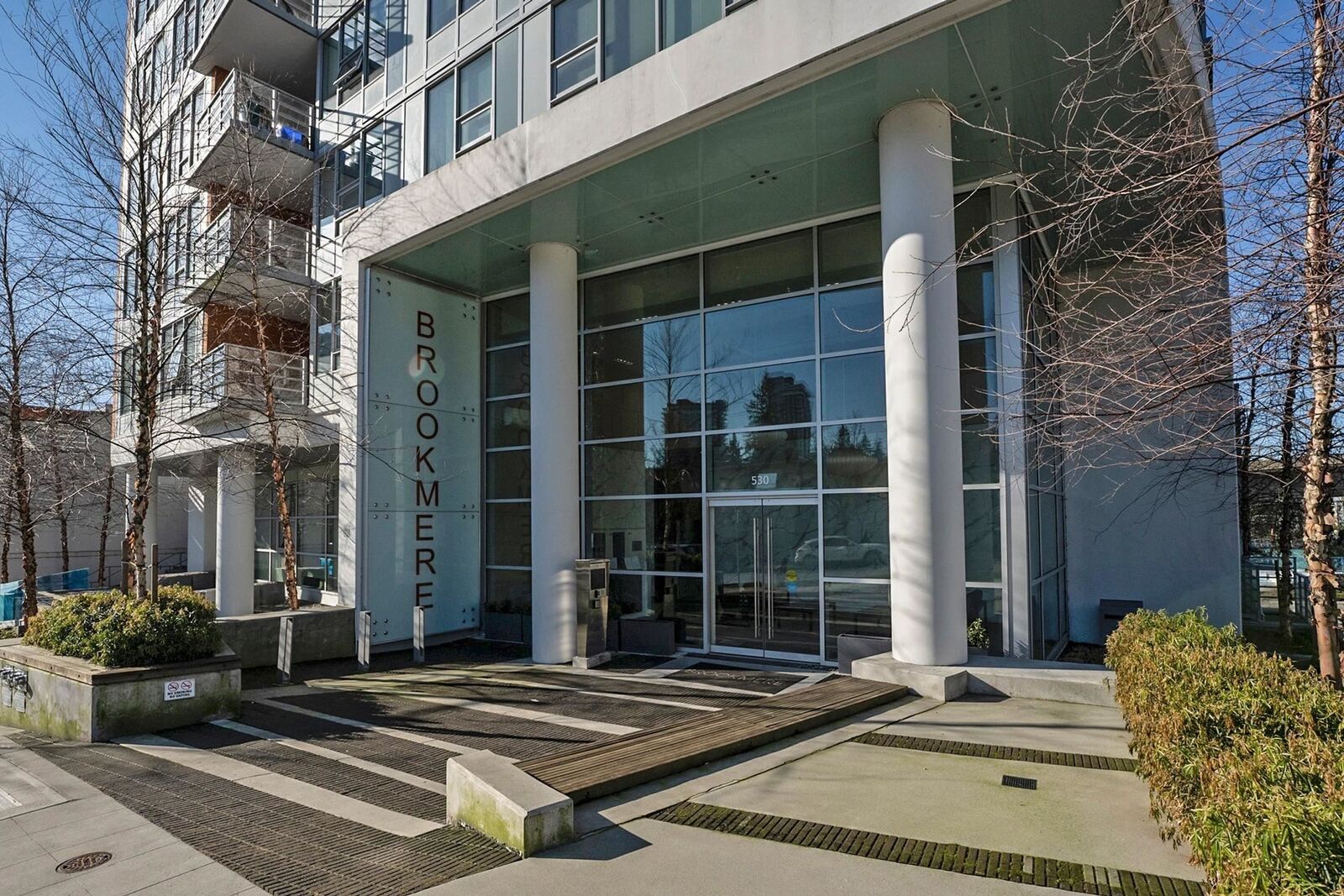 Property Photo: 530 N Whiting Way 503 BC V3J 0J4