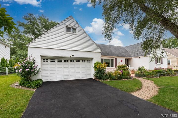 Property Photo: 351 Southwood Drive NY 14223