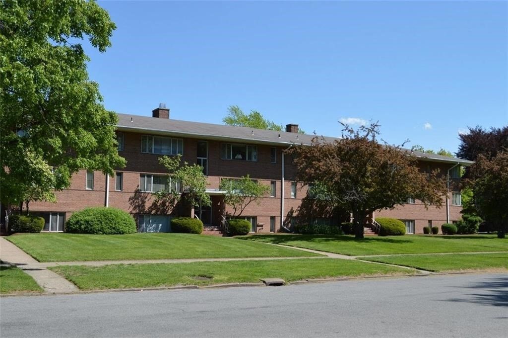 Property Photo: 1100 East Avenue 3B NY 14607
