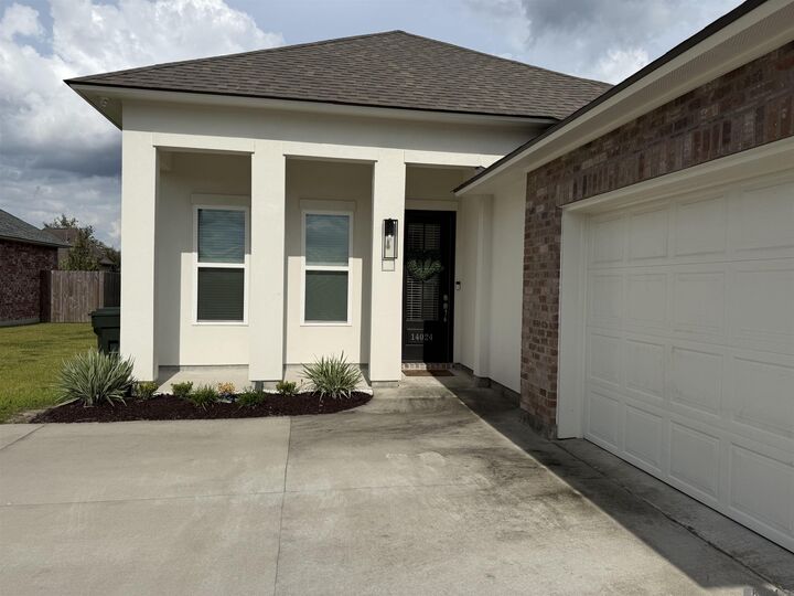 Property Photo: 14024 Trailhead Dr LA 70737