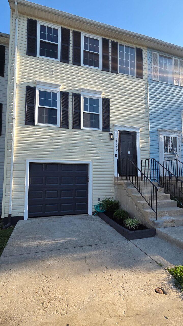 Property Photo:  6325 Sunvalley  MD 20747 