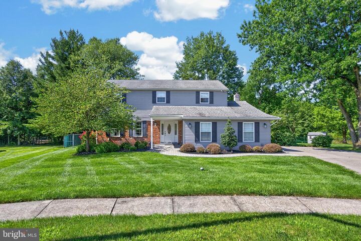 Property Photo: 409 Laurel Lane PA 19403