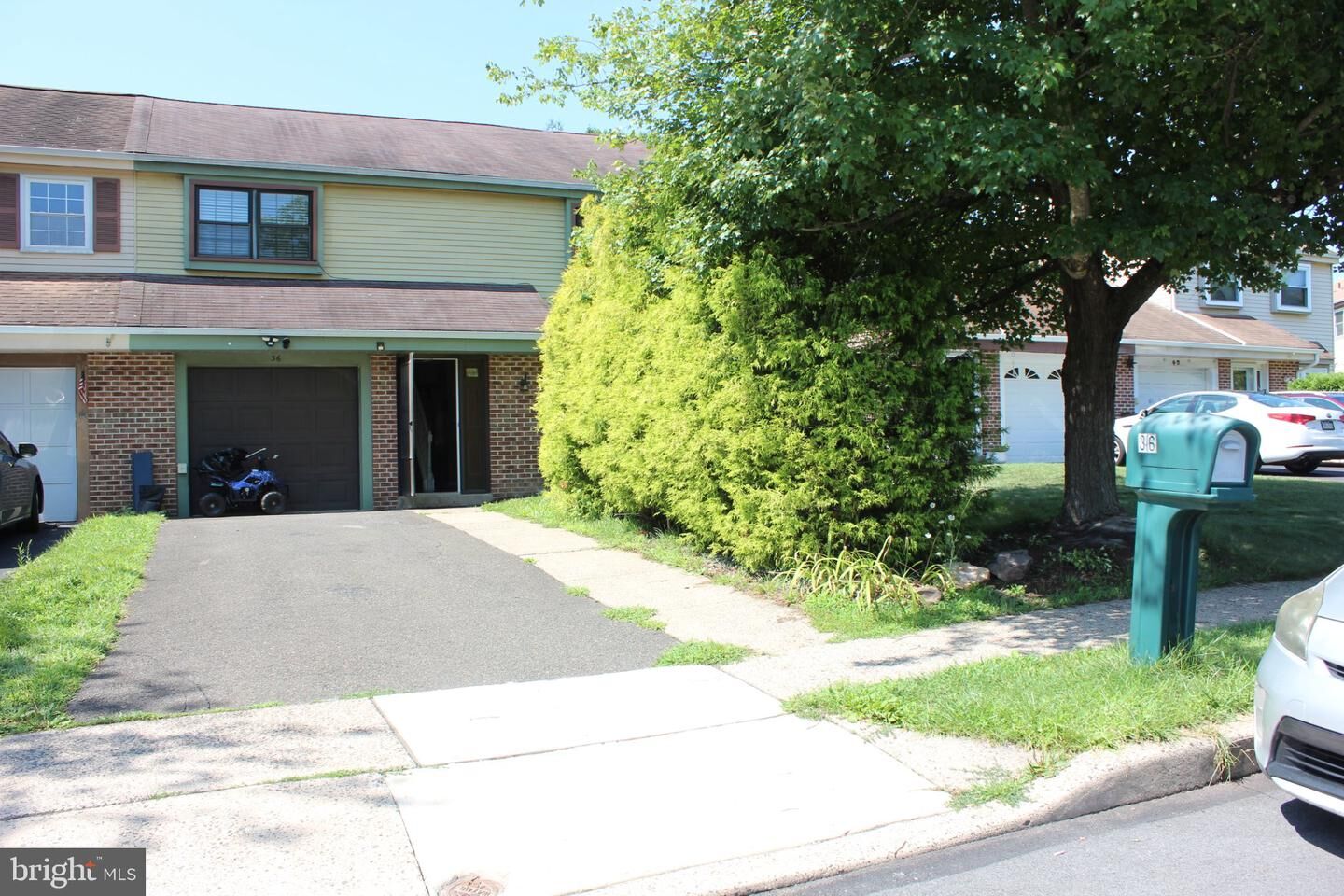 Property Photo:  36 Greenwoods Drive  PA 19044 