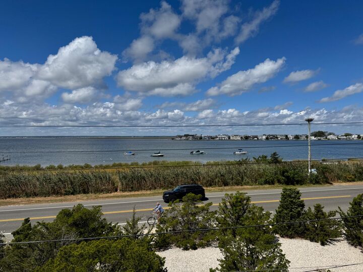 Property Photo:  2404 Bayview Avenue  NJ 08006 