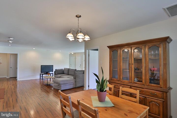 Property Photo: 26 Edgemoor Road PA 19012