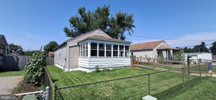 Property Photo:  202 Cross Street  MD 21225 