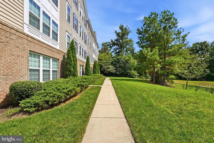 Property Photo:  14848 Mason Creek Circle  VA 22191 