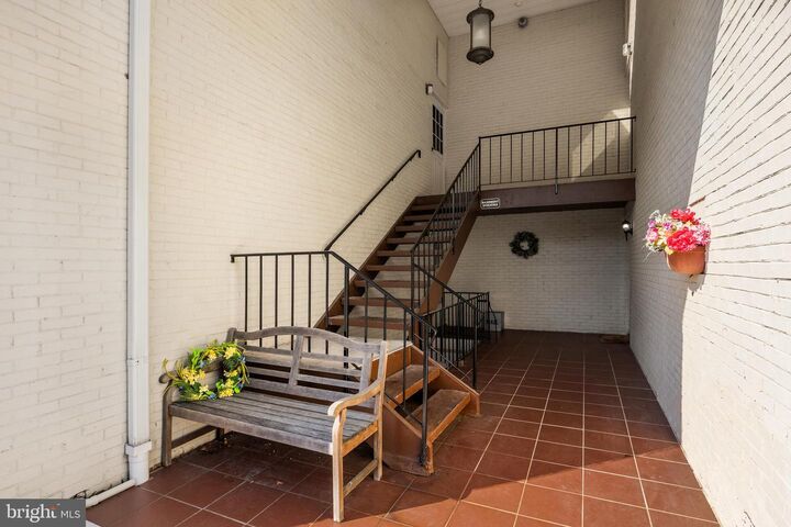 Property Photo:  14 E Close  NJ 08057 