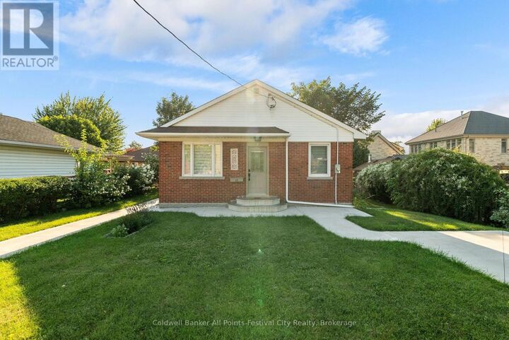 Property Photo: 13 Waterloo Street North ON N7A 2W1