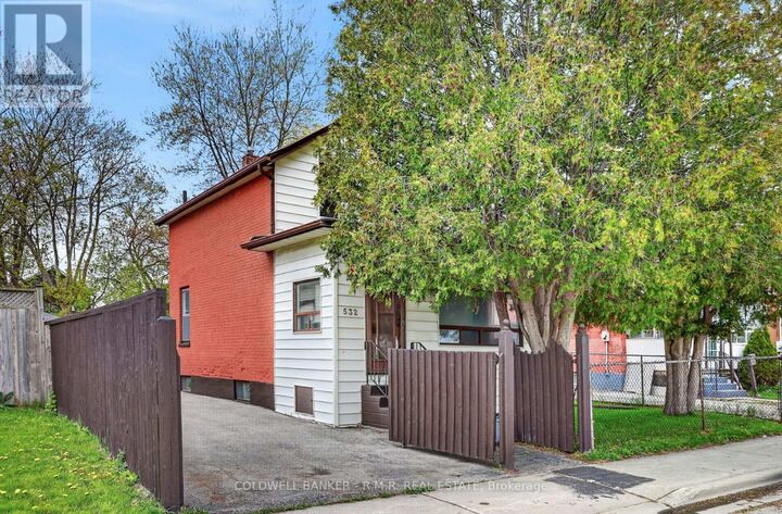 Property Photo: 532 Front Street ON L1H 4V2