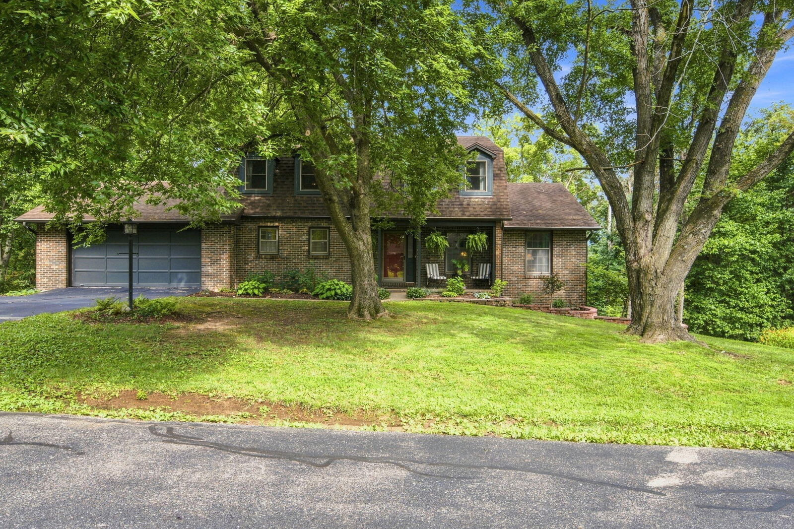 Property Photo:  3060 S Maple Bluff Dr  MO 65203 