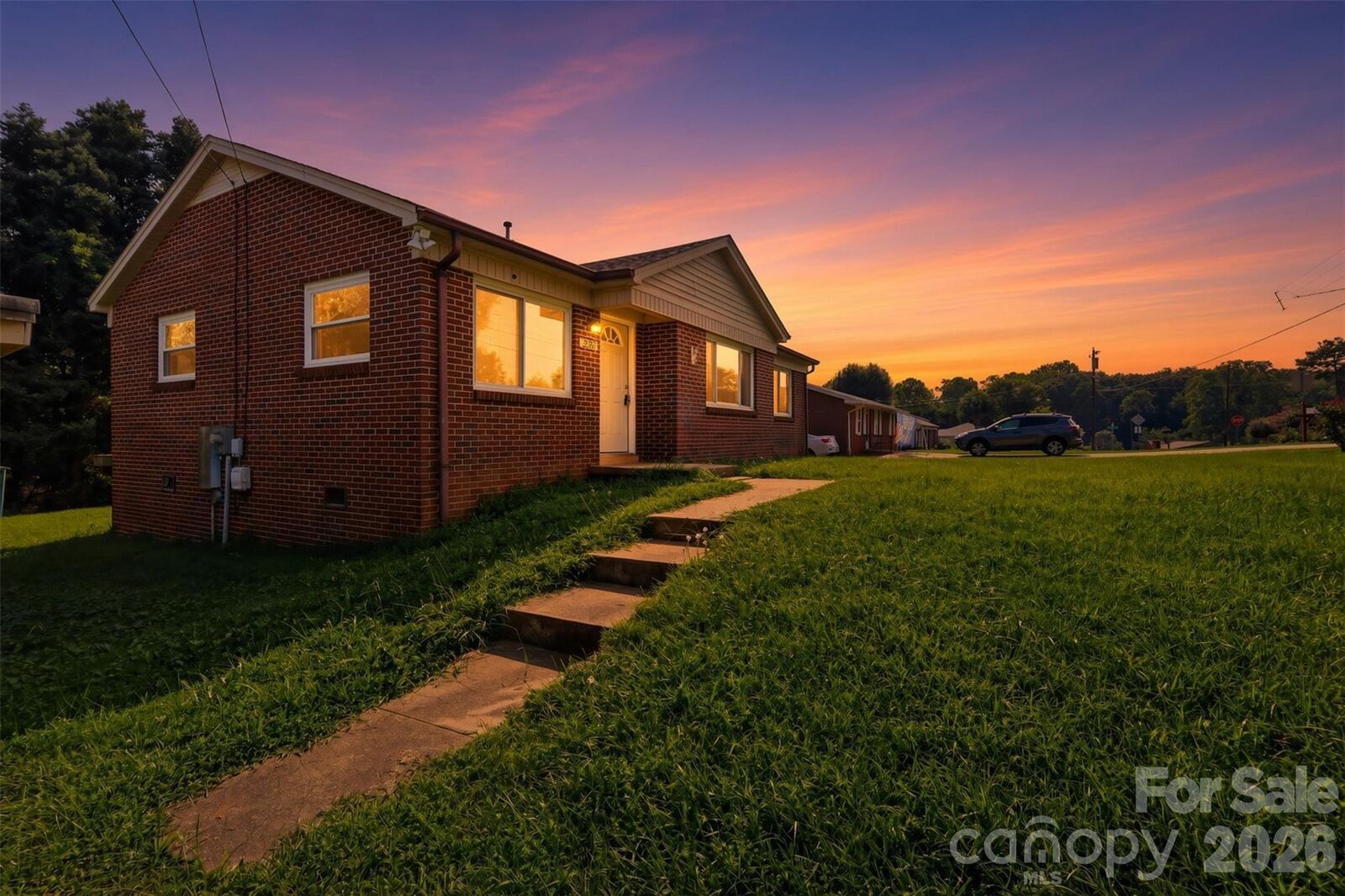 Property Photo:  2262 9th Avenue Drive NE  NC 28601 