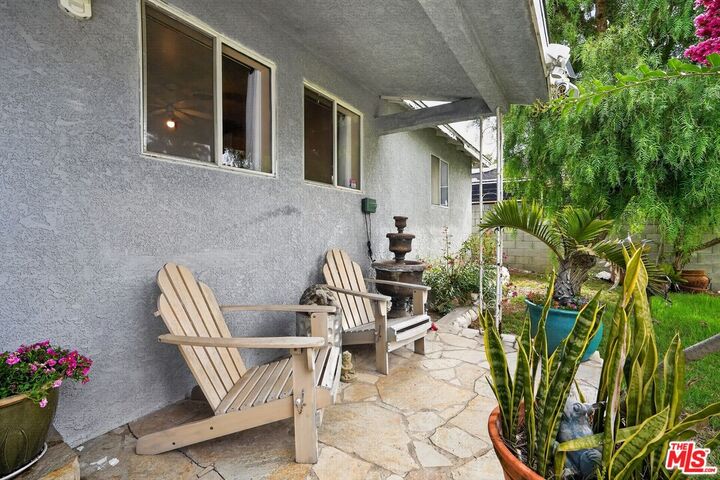 Property Photo:  7615 Kittyhawk Ave  CA 90045 