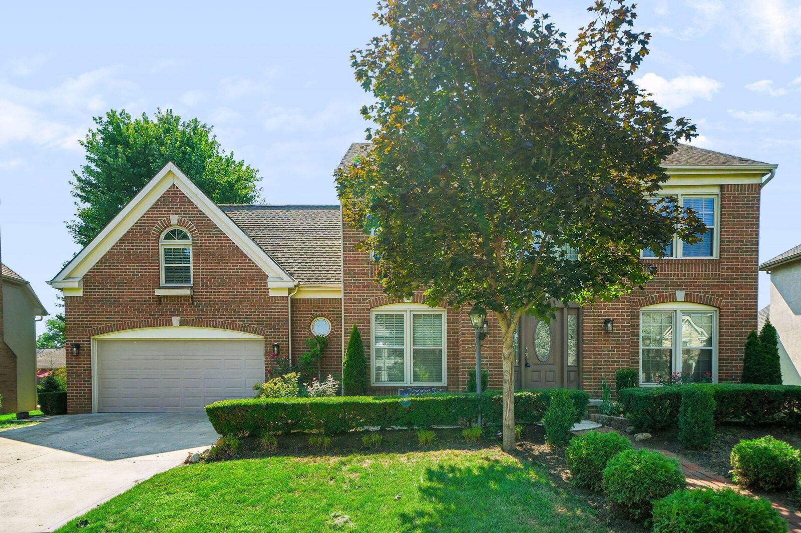 Property Photo: 5097 Stonecroft Court OH 43026