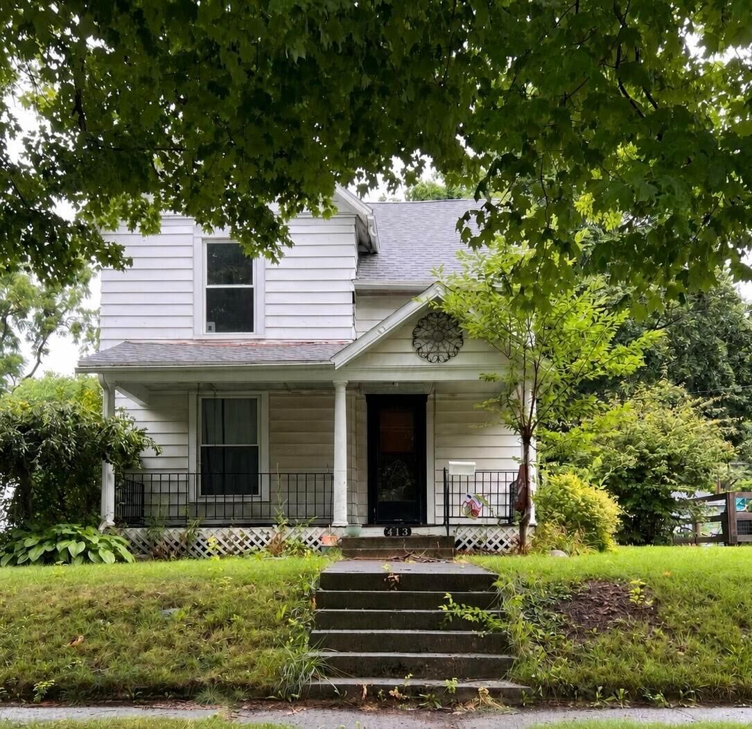 Property Photo:  413 E Brown Avenue  OH 43311 