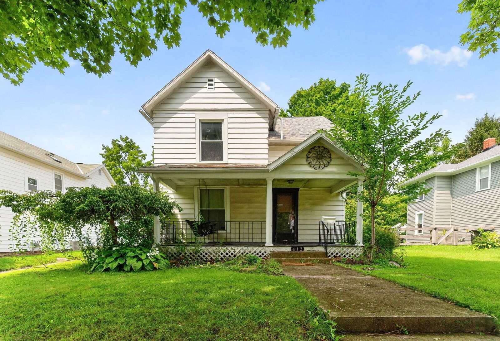 Property Photo:  413 E Brown Avenue  OH 43311 