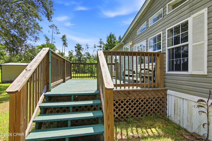 Property Photo: 11612 Owenwood Road FL 32438