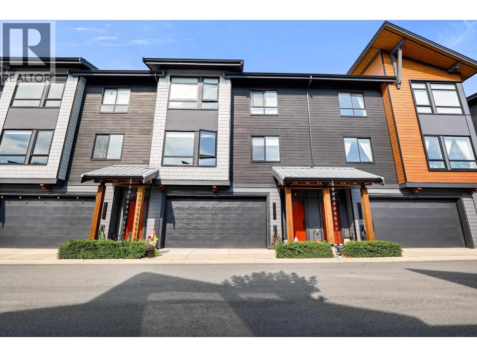 Property Photo:  41238 Highline Place  BC V8B 1C2 