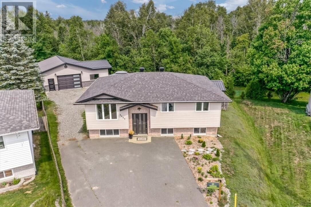 Property Photo: 3247 Lina Street ON P3N 1C8