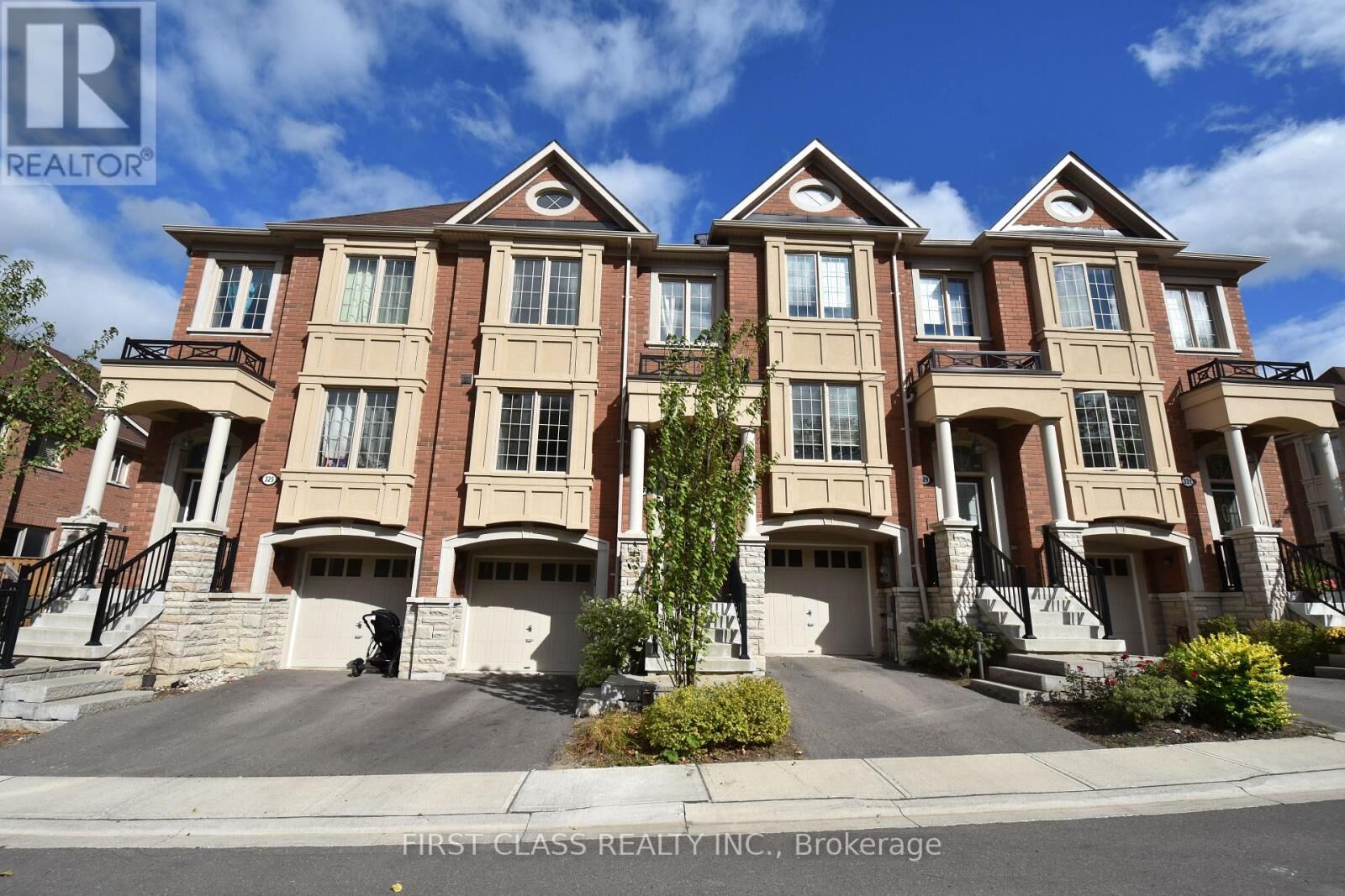 Property Photo:  327 Doak Lane  ON L3Y 0A7 
