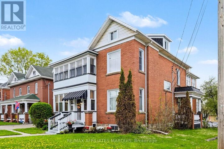 Property Photo:  70 Maple Avenue  ON K7A 2A7 