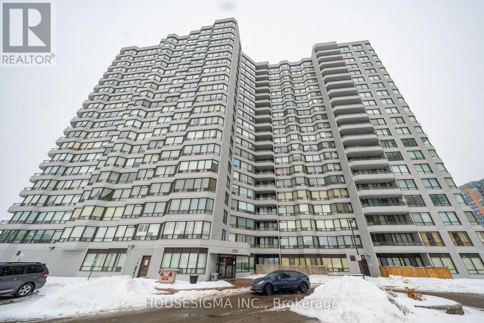 Property Photo:  330 Alton Towers Circle 1605  ON M1V 5H3 