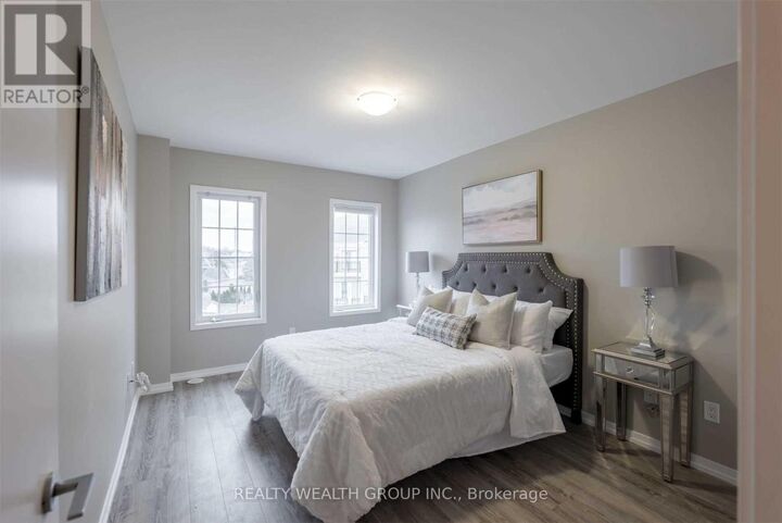 Property Photo: 26 Bruce Street 12 ON L4L 1J4