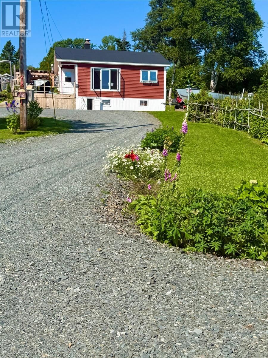 Property Photo:  72 Bob Clark Drive  NL A0G 1L0 