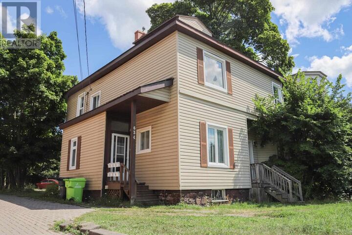 Property Photo:  634 Wellington St  ON P6A 2M5 