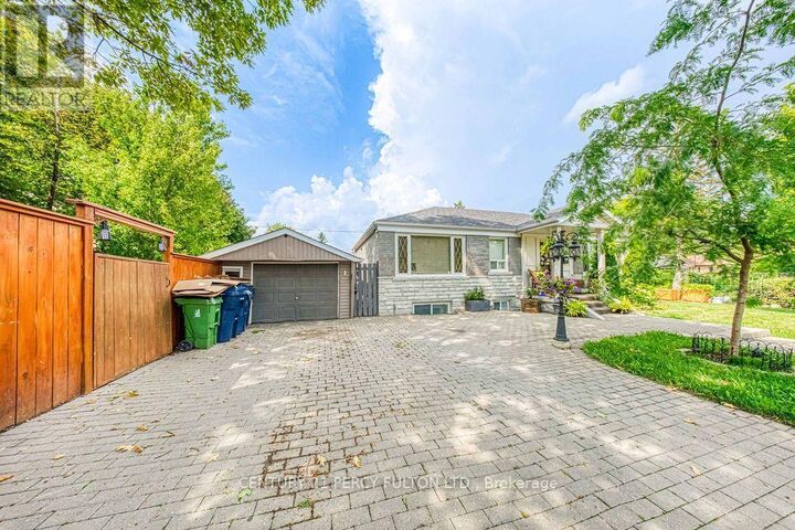 Property Photo:  36 Merryfield Drive  ON M1P 1J5 