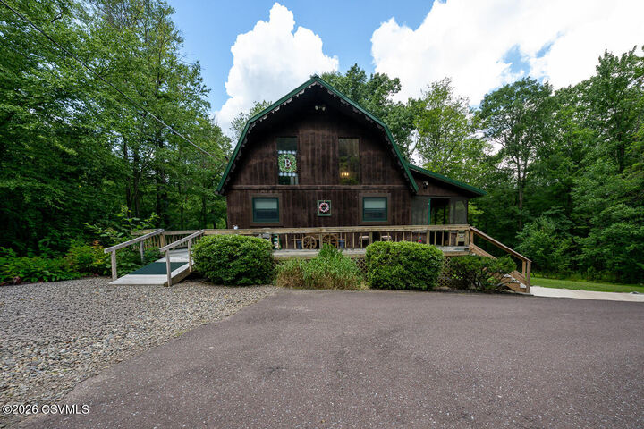 Property Photo: 680 Switze Road PA 18635