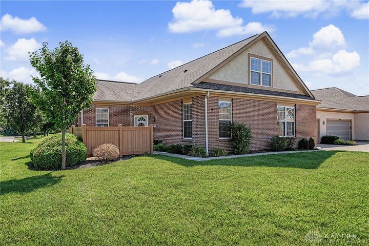 Property Photo:  8823 Birkdale Hills Circle  OH 45458 